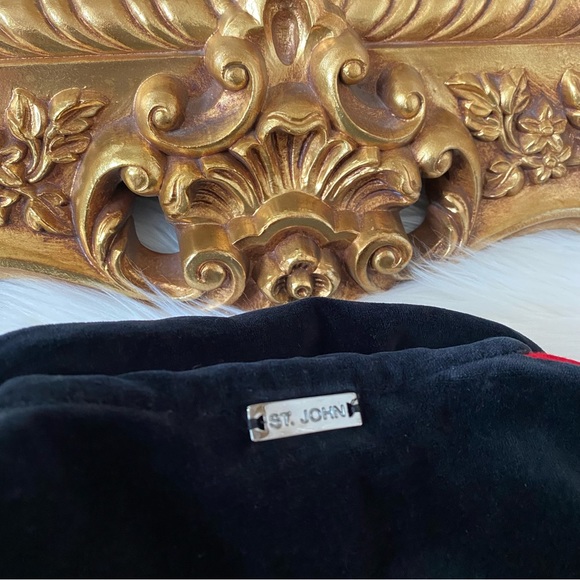 St John Sport Tracksuit - Picture 6 of 16